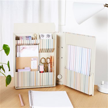 https://images.erincondren.com/Accessories2/UltimateDeskOrganizer/WC-StripesUDO/UltDeskOrg_wcstrp_03-H.jpg?width=375